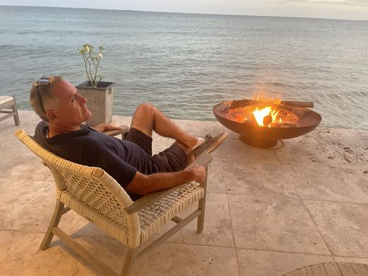 A firepit evening on Shoal Bay West, July 2022.